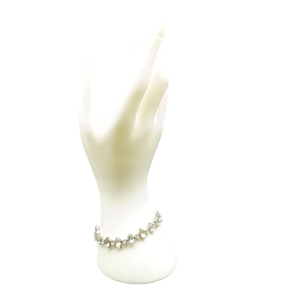 Elegant Glamorous Vintage Silver Tone Rhinestone Bracelet 6.75"